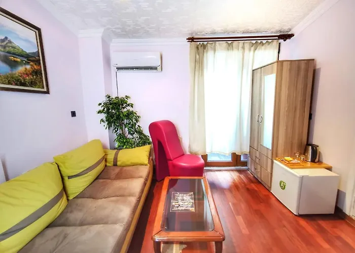 Hotel Kadikoey Suite *