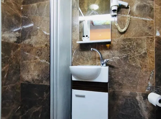 Hotel Kadikoey Suite *