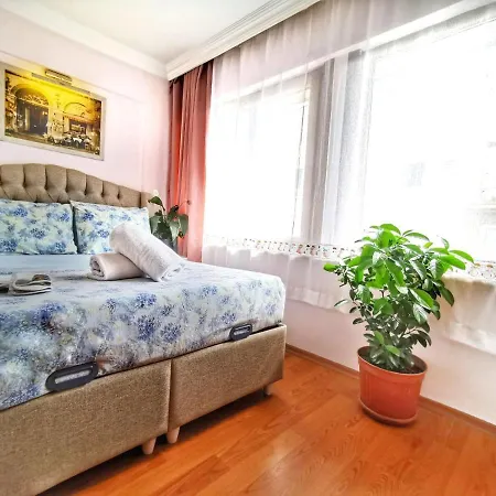 Kadikoey Suite מלון