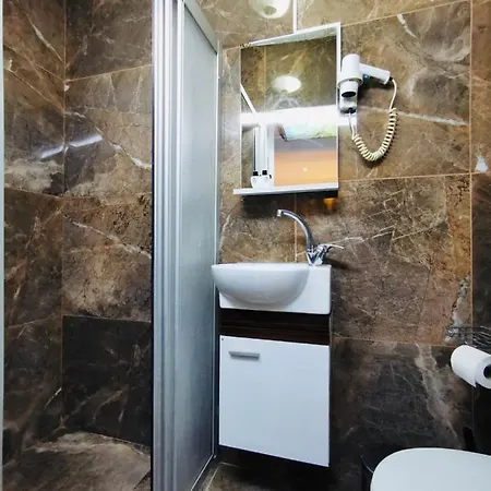 מלון Kadikoey Suite *