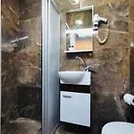 Hotel Kadikoey Suite *